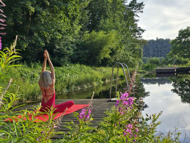 HEALTHY MOMENTS Retreat